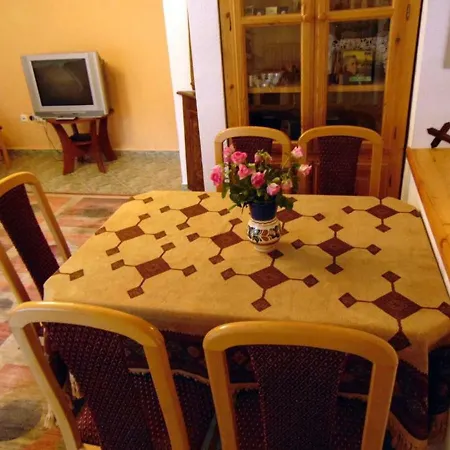Várpanoráma Maison d'hôtes *
